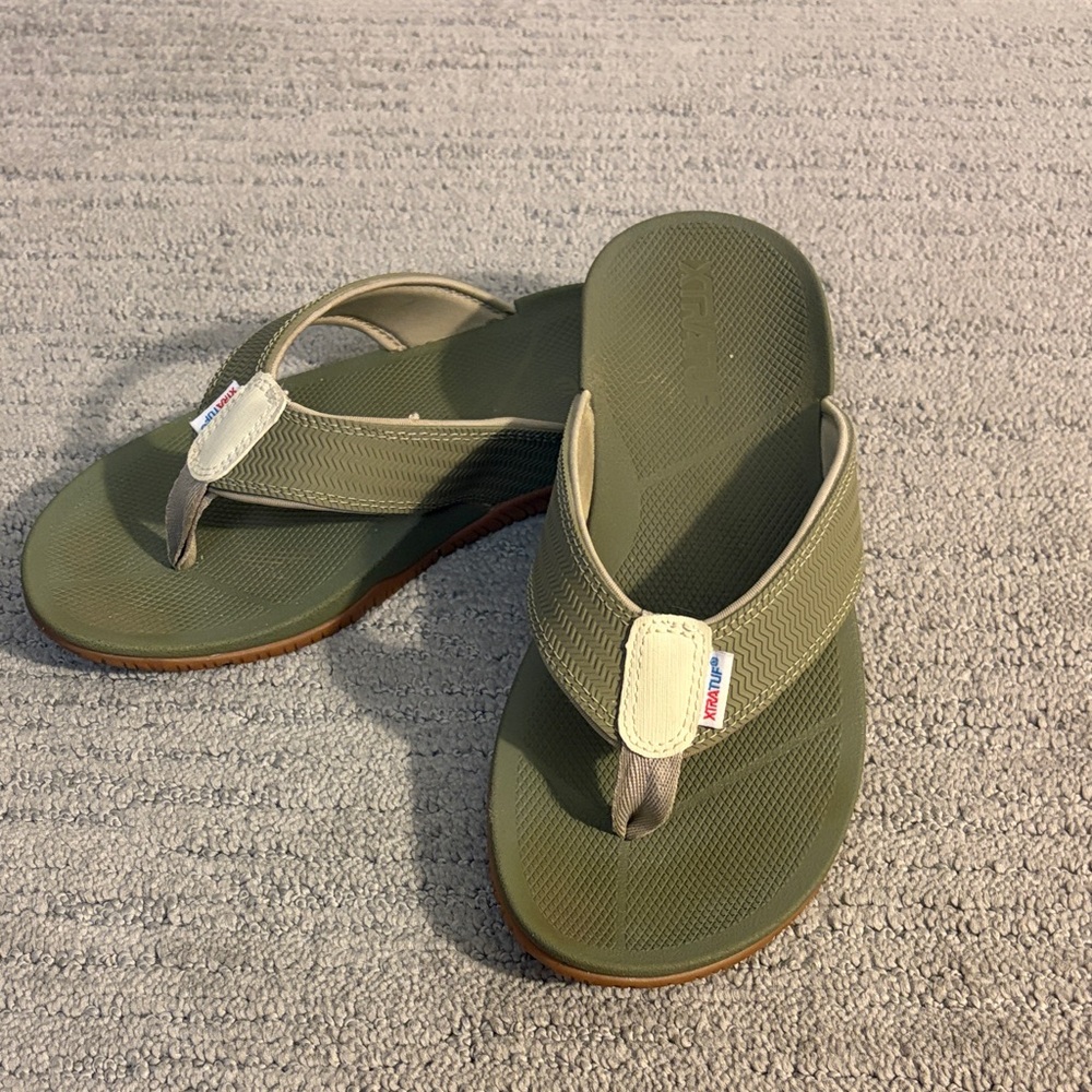 Stratus Olive Green Sandals